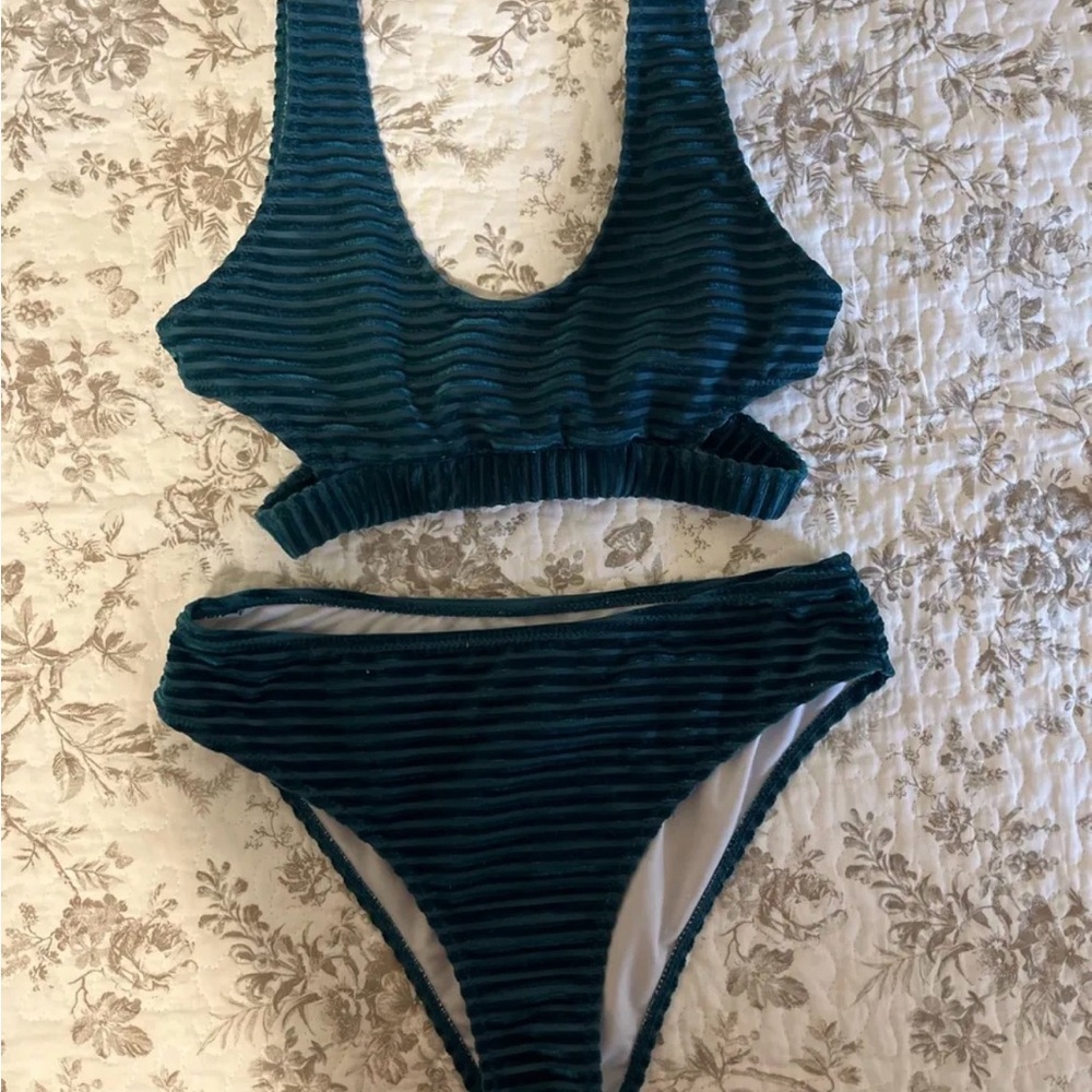 Cupshe Velvet Ribbed Bikini Set